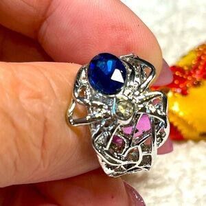 🕷️Fun Ring with a blue stone and spider/halloween